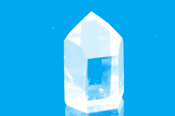 石英晶体（Quartz）晶体